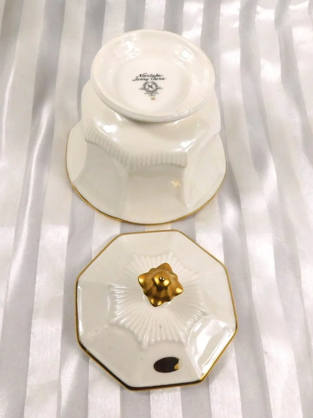 Noritake Footed Eight Sided Covered Dish # 27119